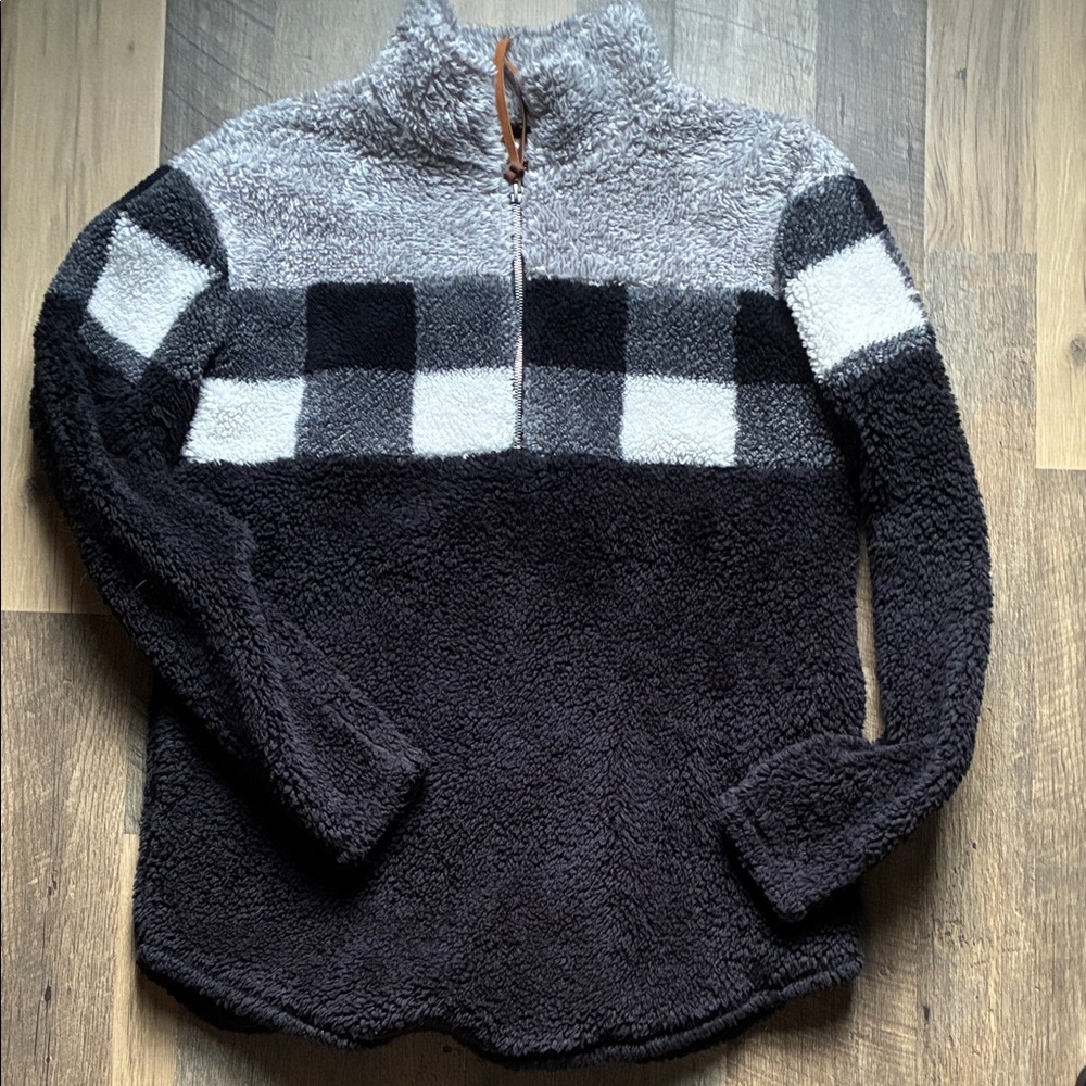 Maurices Black and Gray Textured Pullover